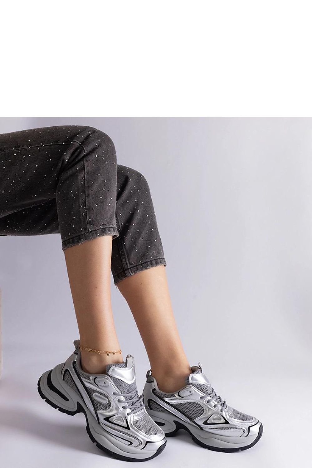 Baskets model 207179 Solea