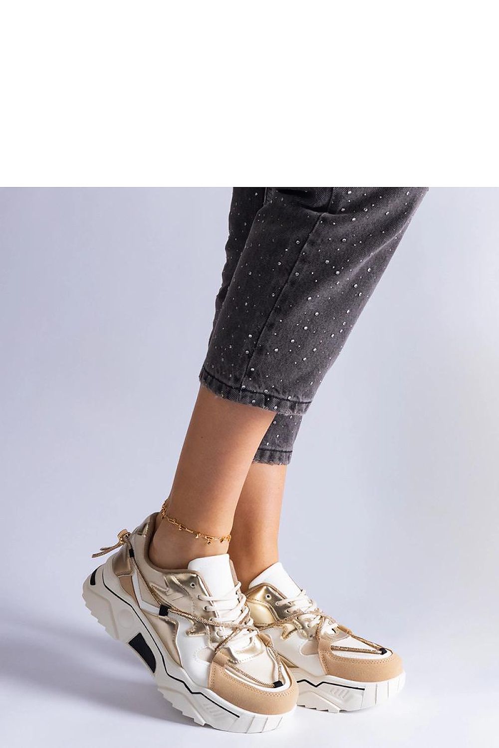 Baskets model 207180 Solea