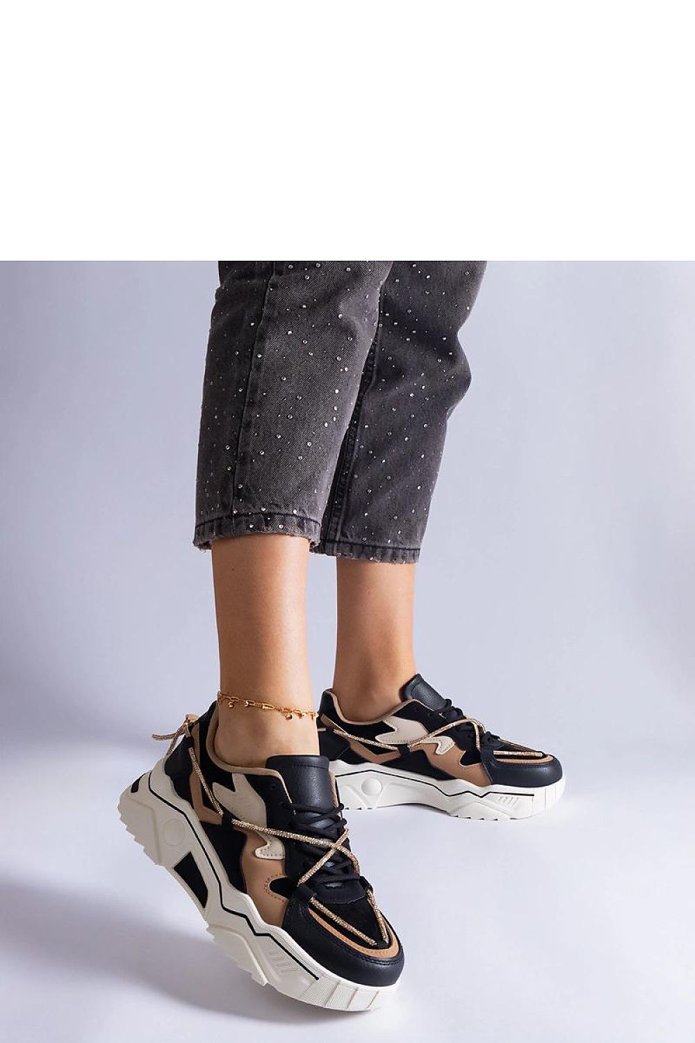 Baskets model 207181 Solea