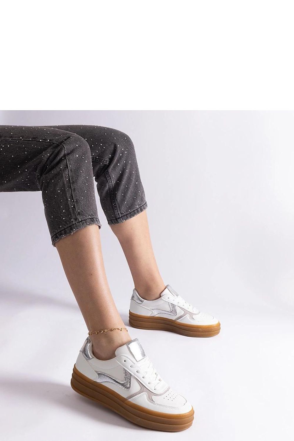 Baskets model 207183 Solea