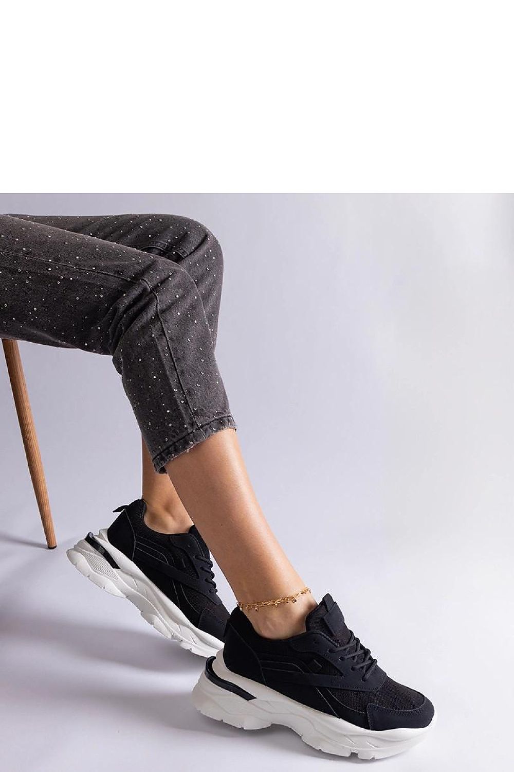 Baskets model 207184 Solea