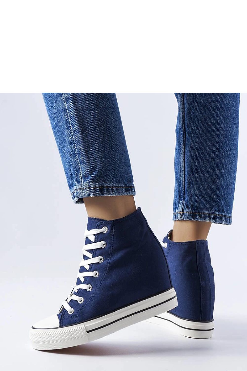 Baskets model 207202 Solea