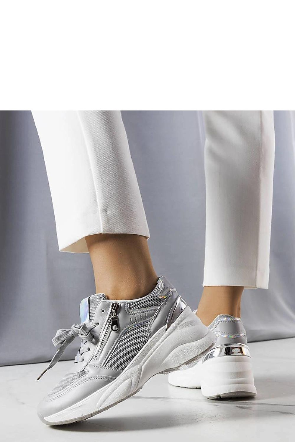 Baskets model 207203 Solea