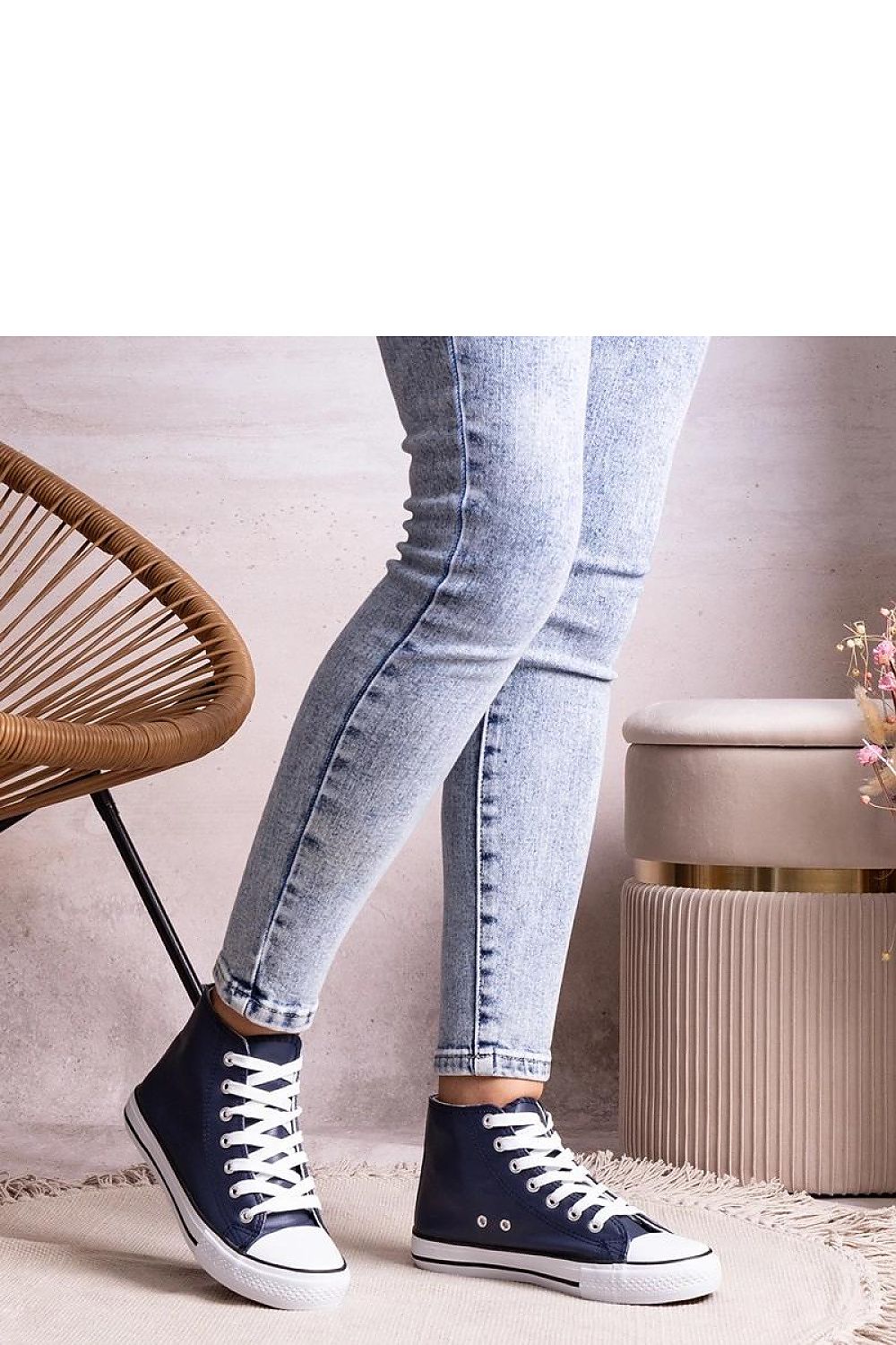 Baskets model 207208 Solea