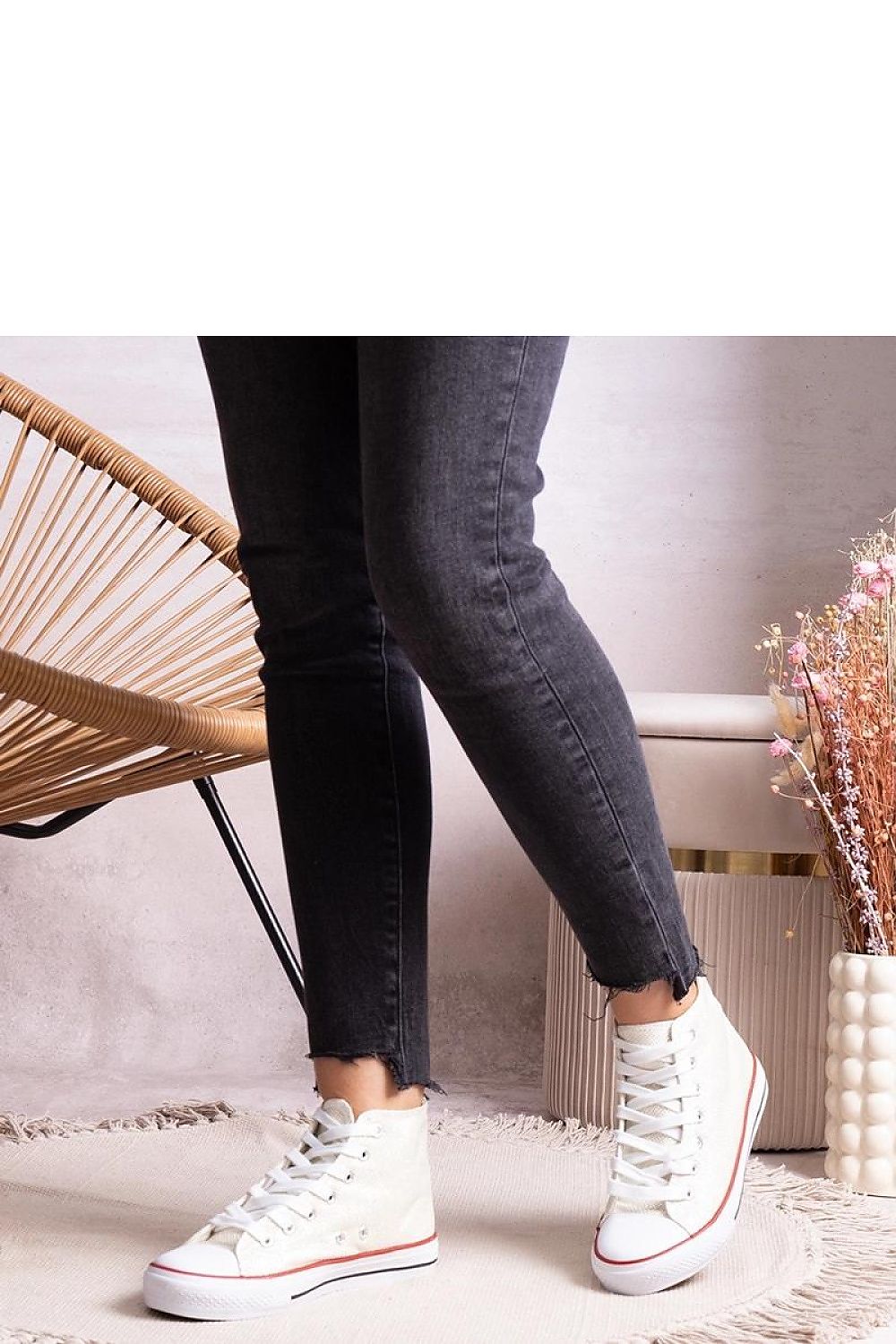 Baskets model 207210 Solea