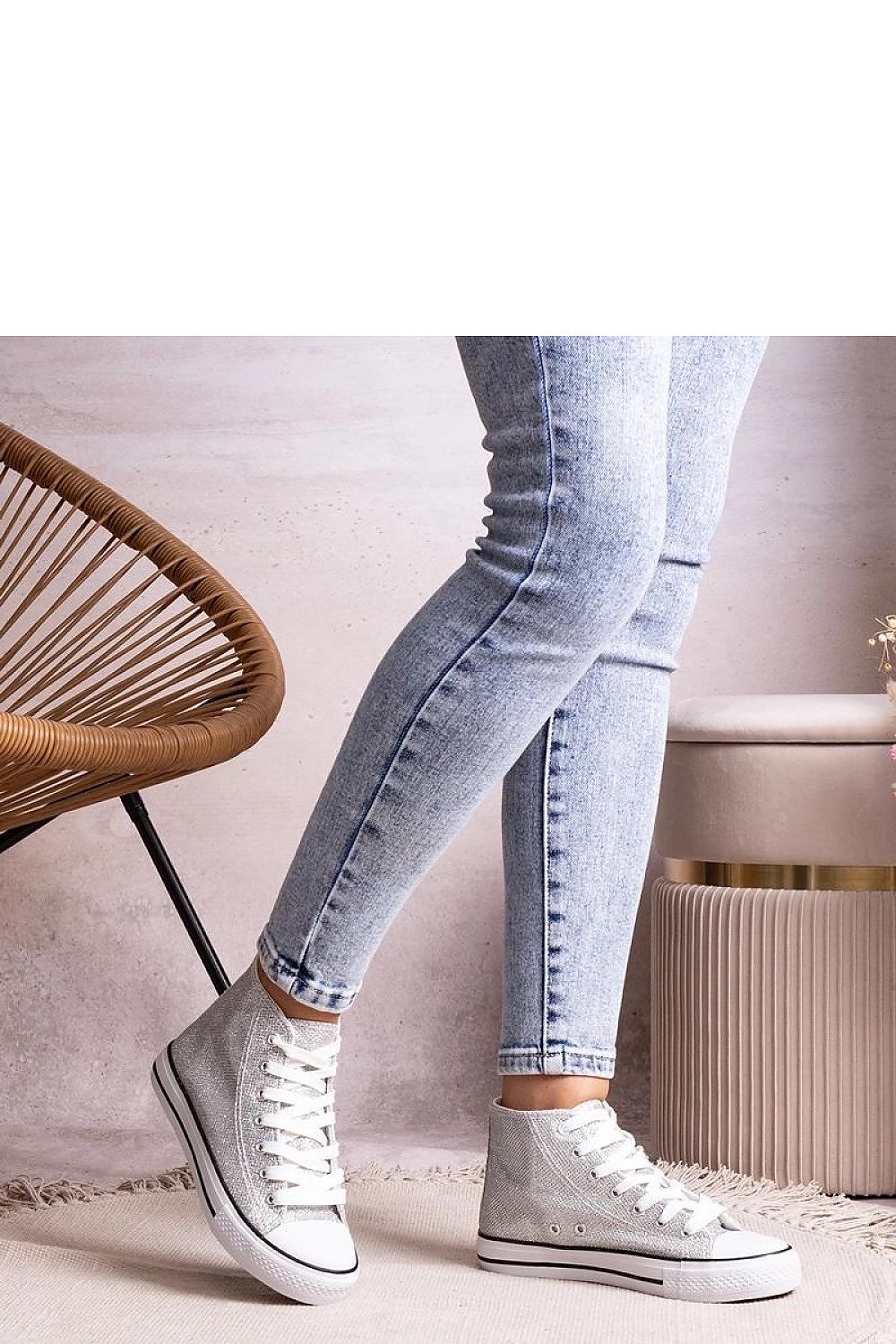 Baskets model 207211 Solea