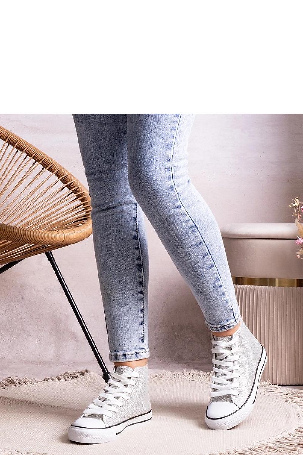 Baskets model 207211 Solea