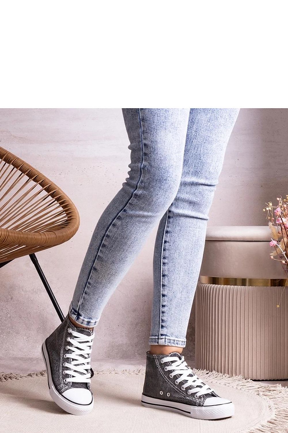 Baskets model 207212 Solea