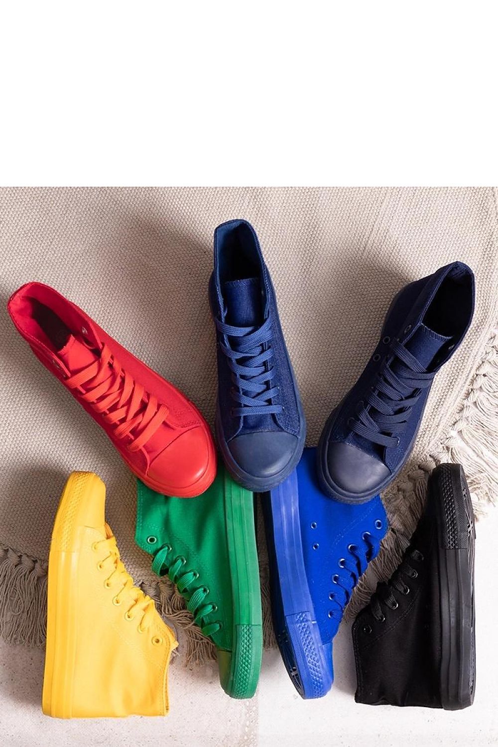 Baskets model 207219 Solea