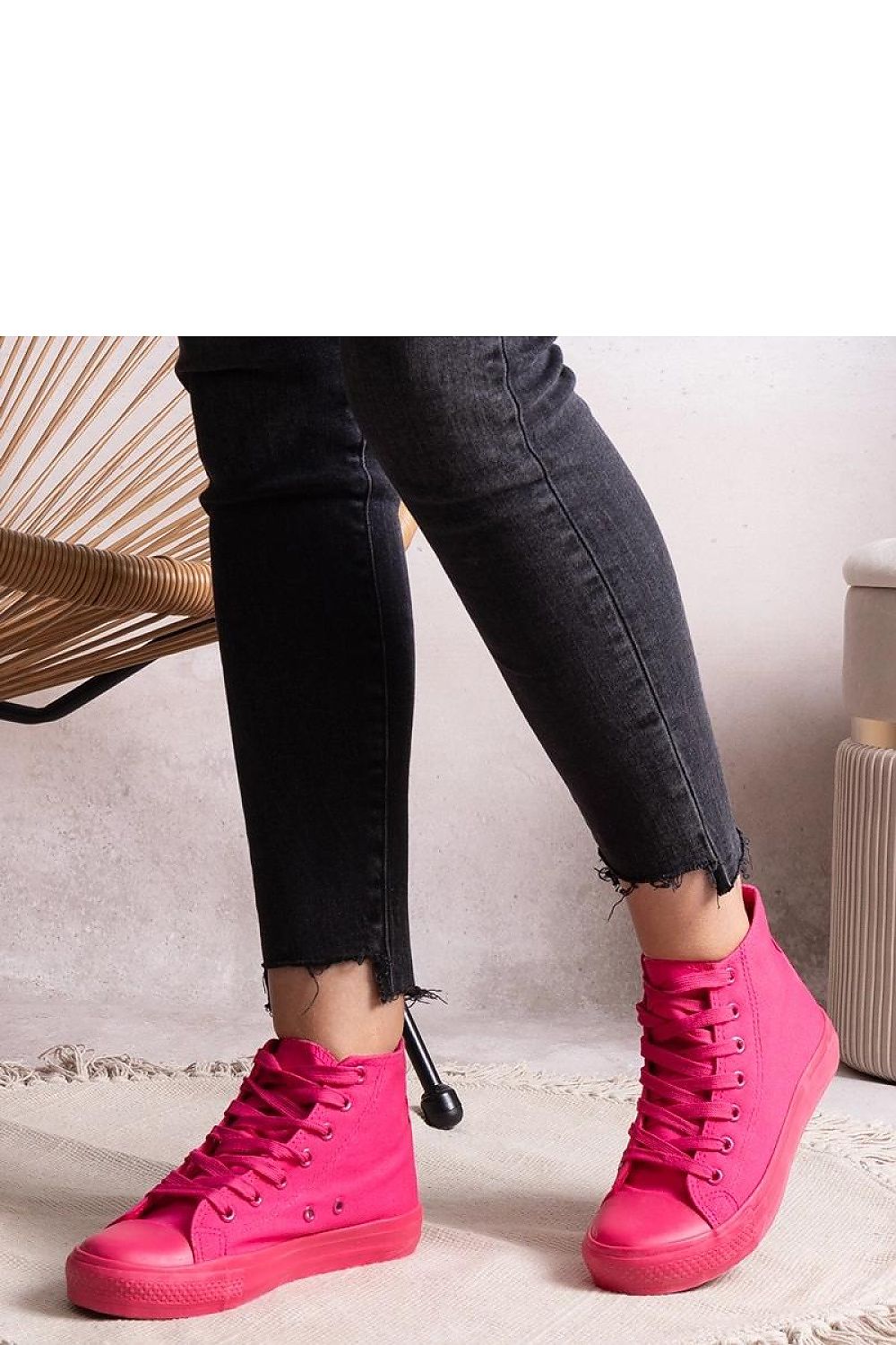 Baskets model 207219 Solea