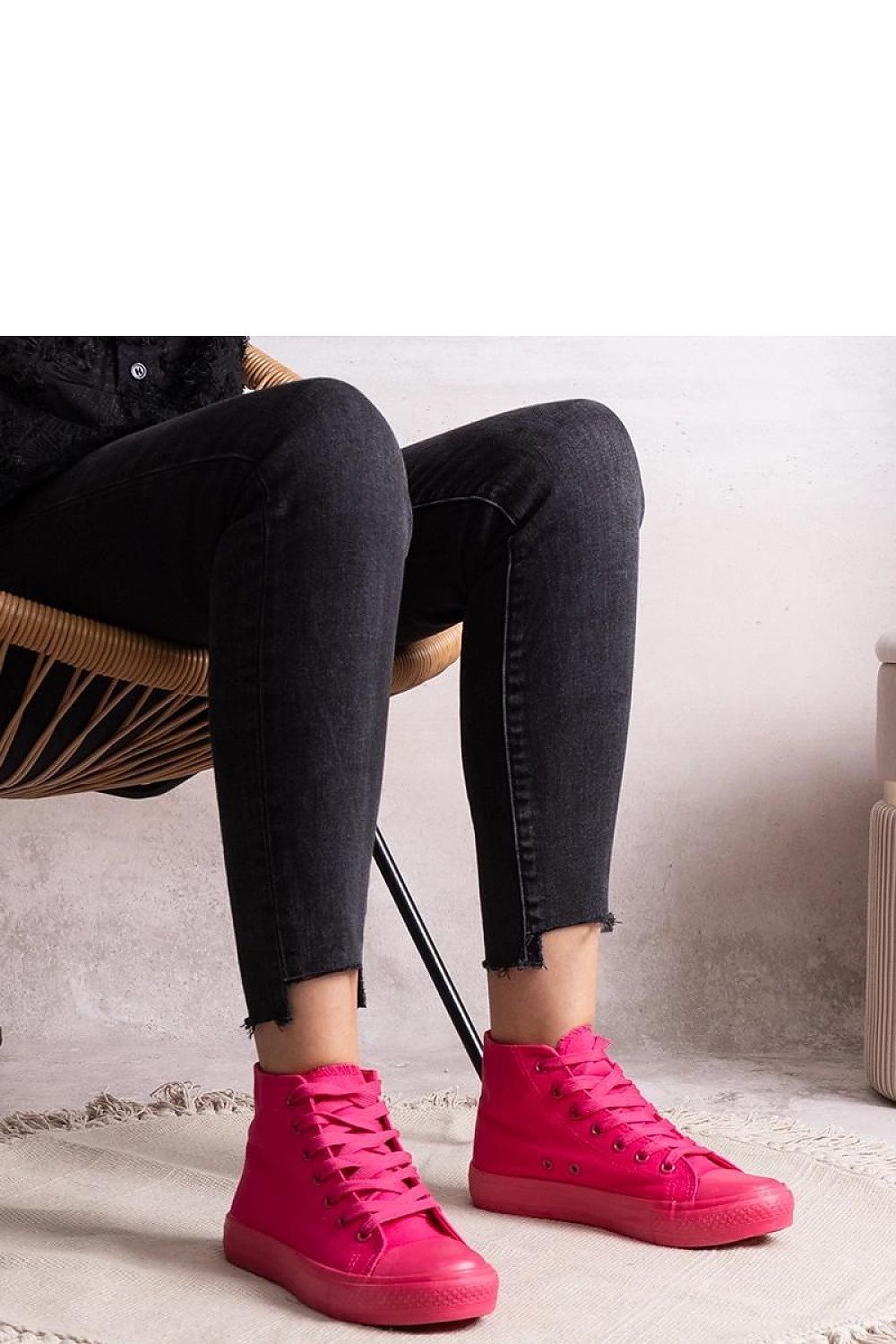 Baskets model 207219 Solea