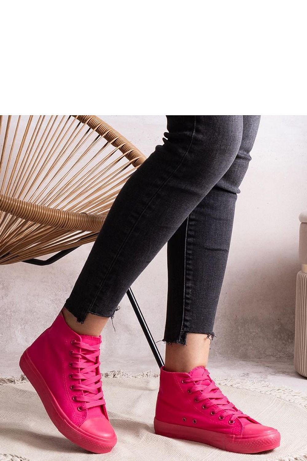 Baskets model 207219 Solea