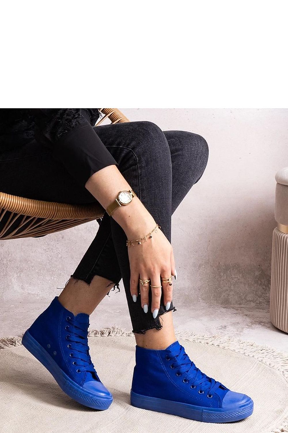 Baskets model 207220 Solea