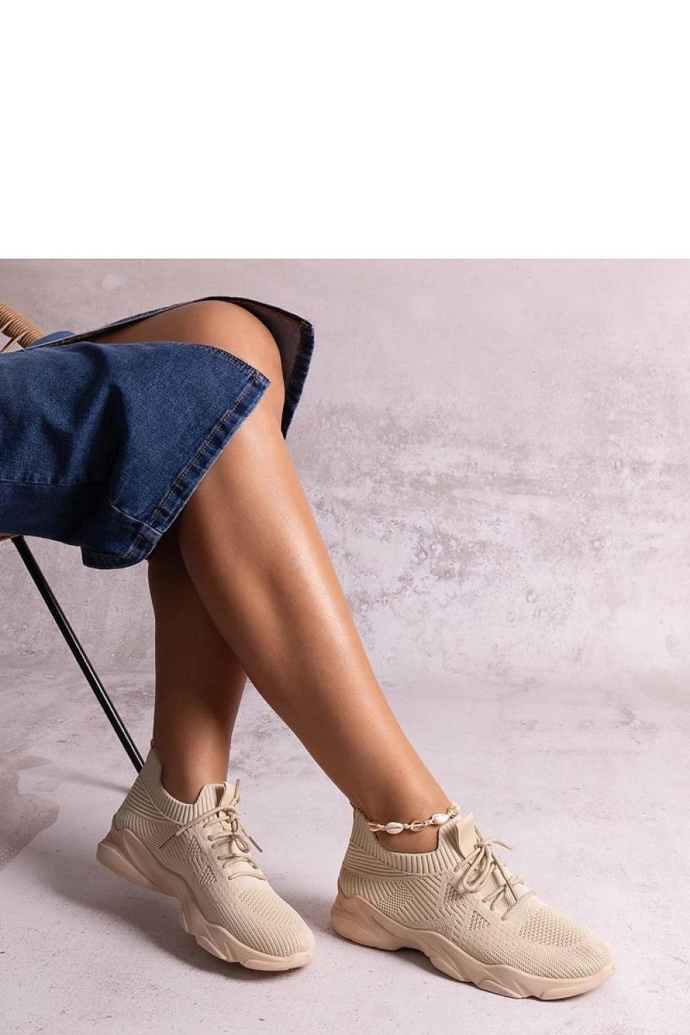 Baskets model 207230 Solea