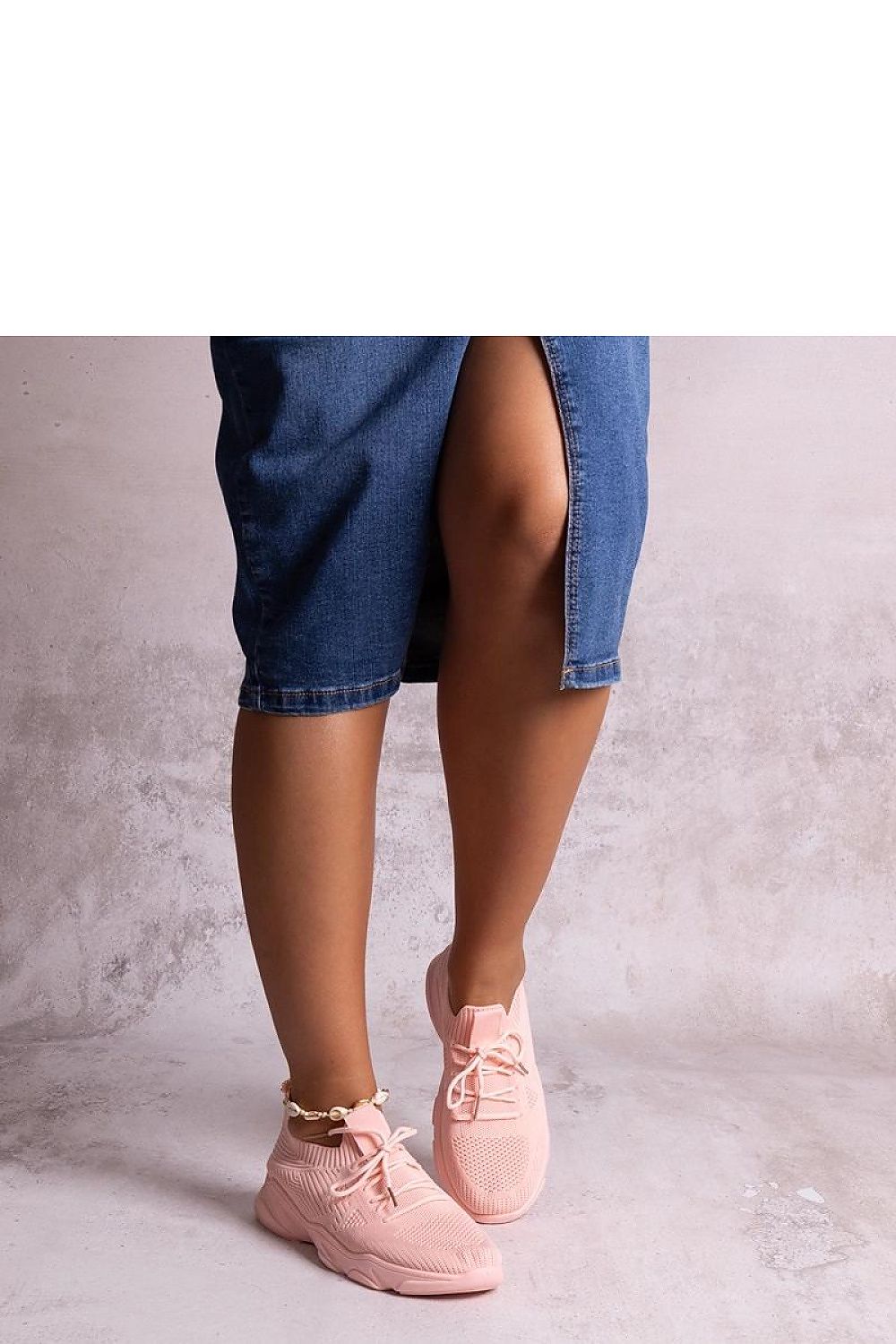 Baskets model 207231 Solea