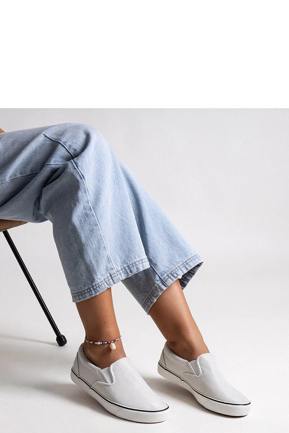 Baskets model 207236 Solea