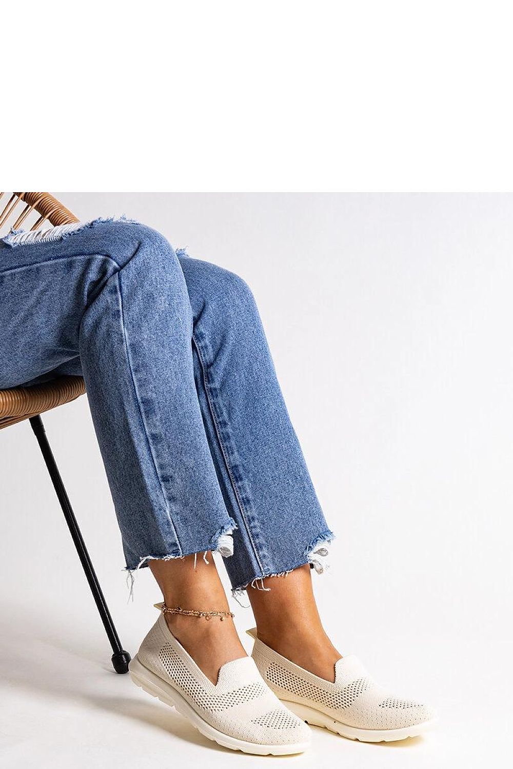 Baskets model 207248 Solea