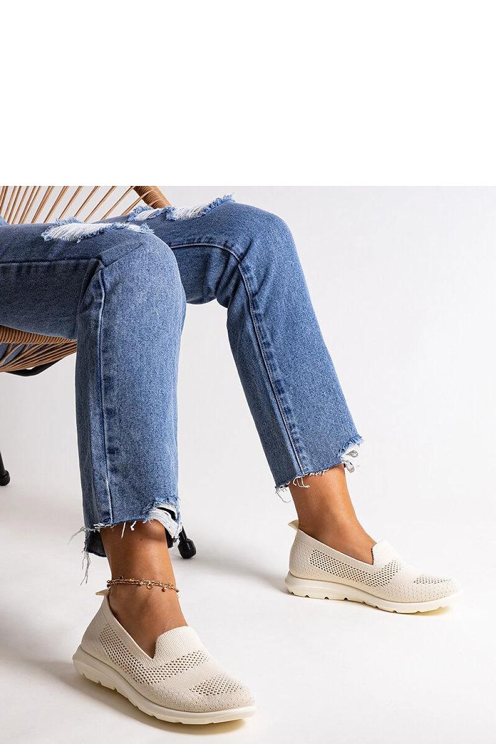 Baskets model 207248 Solea