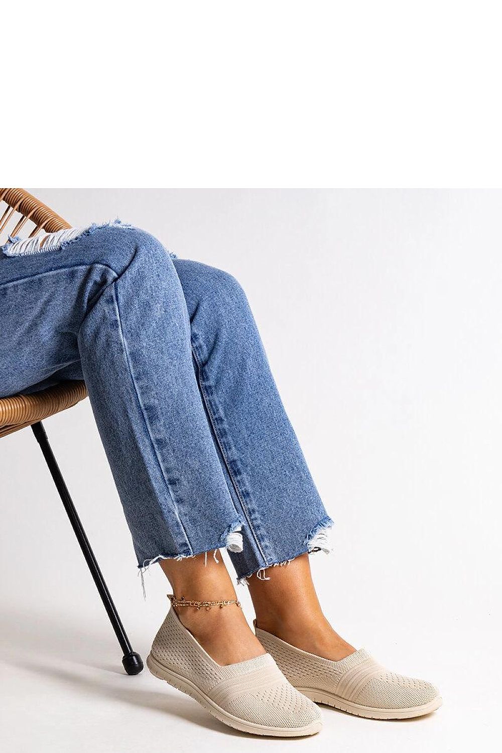 Baskets model 207250 Solea