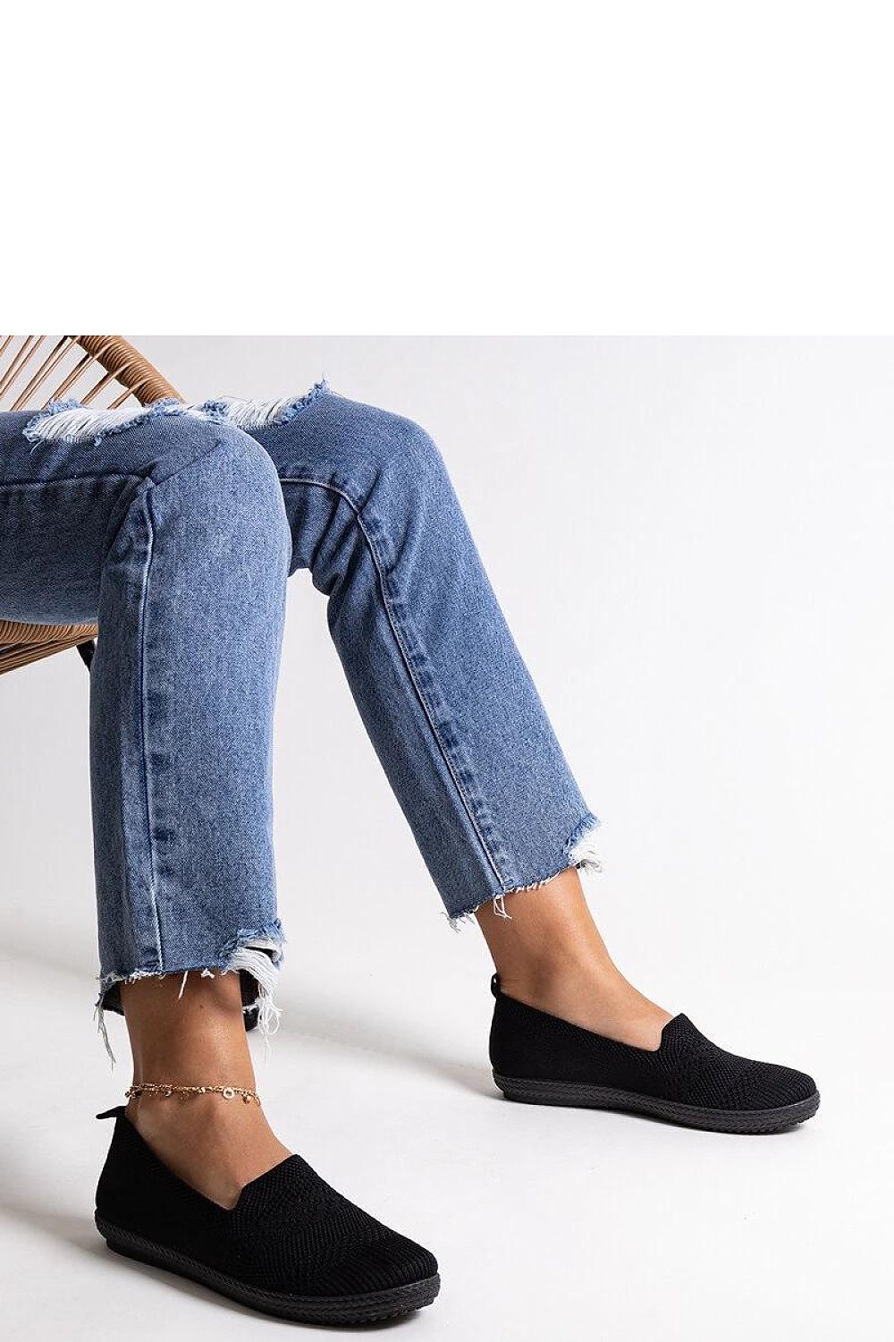 Baskets model 207253 Solea