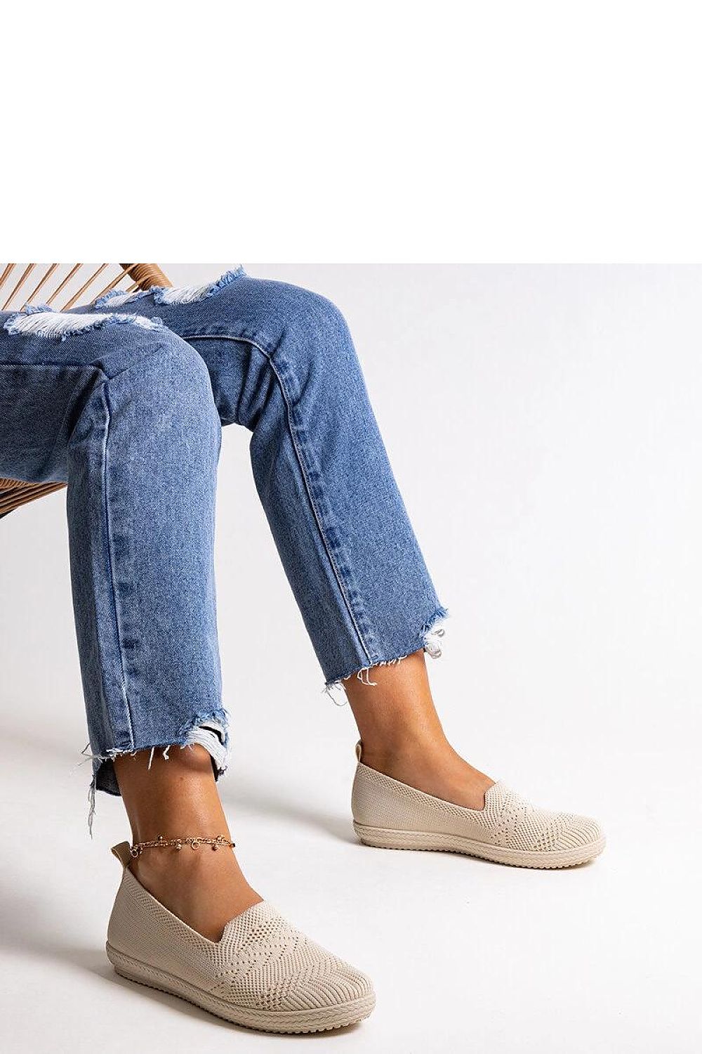 Baskets model 207254 Solea