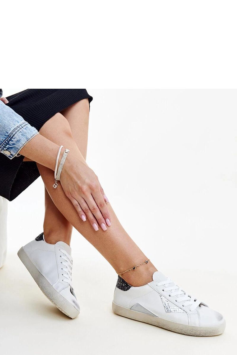 Baskets model 207282 Solea