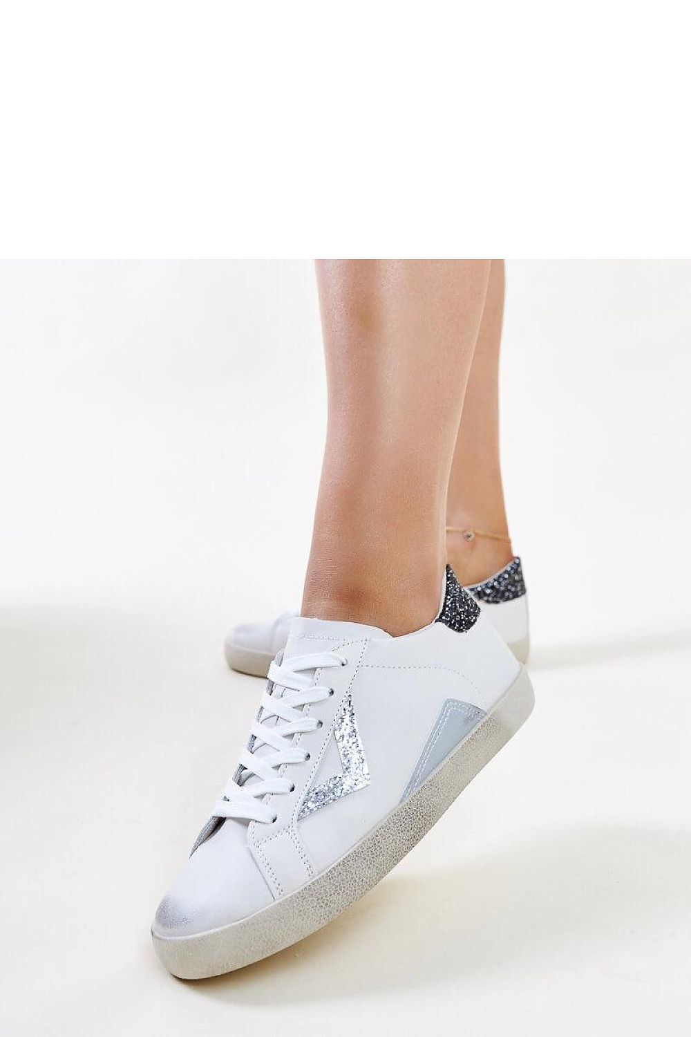 Baskets model 207282 Solea