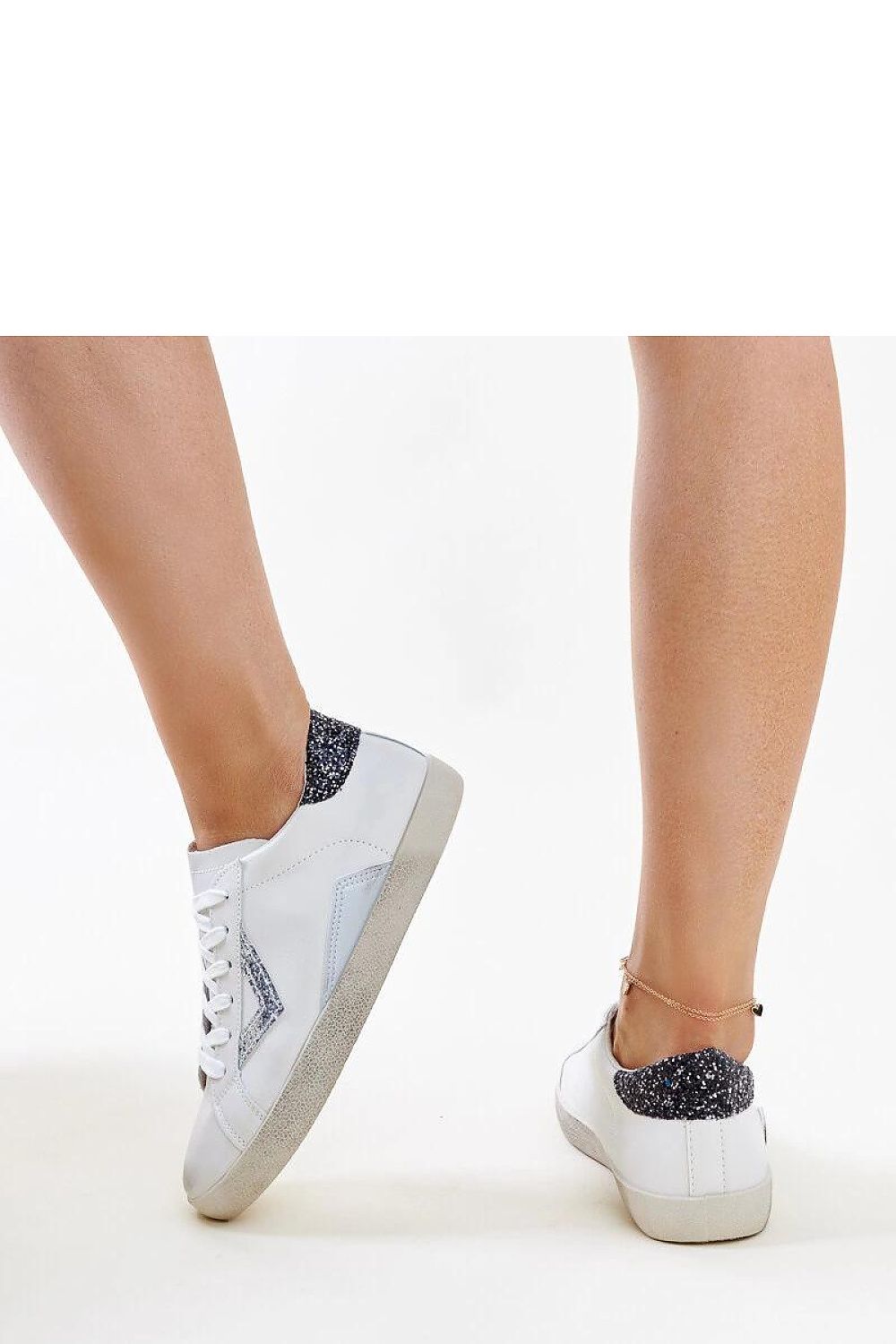 Baskets model 207282 Solea