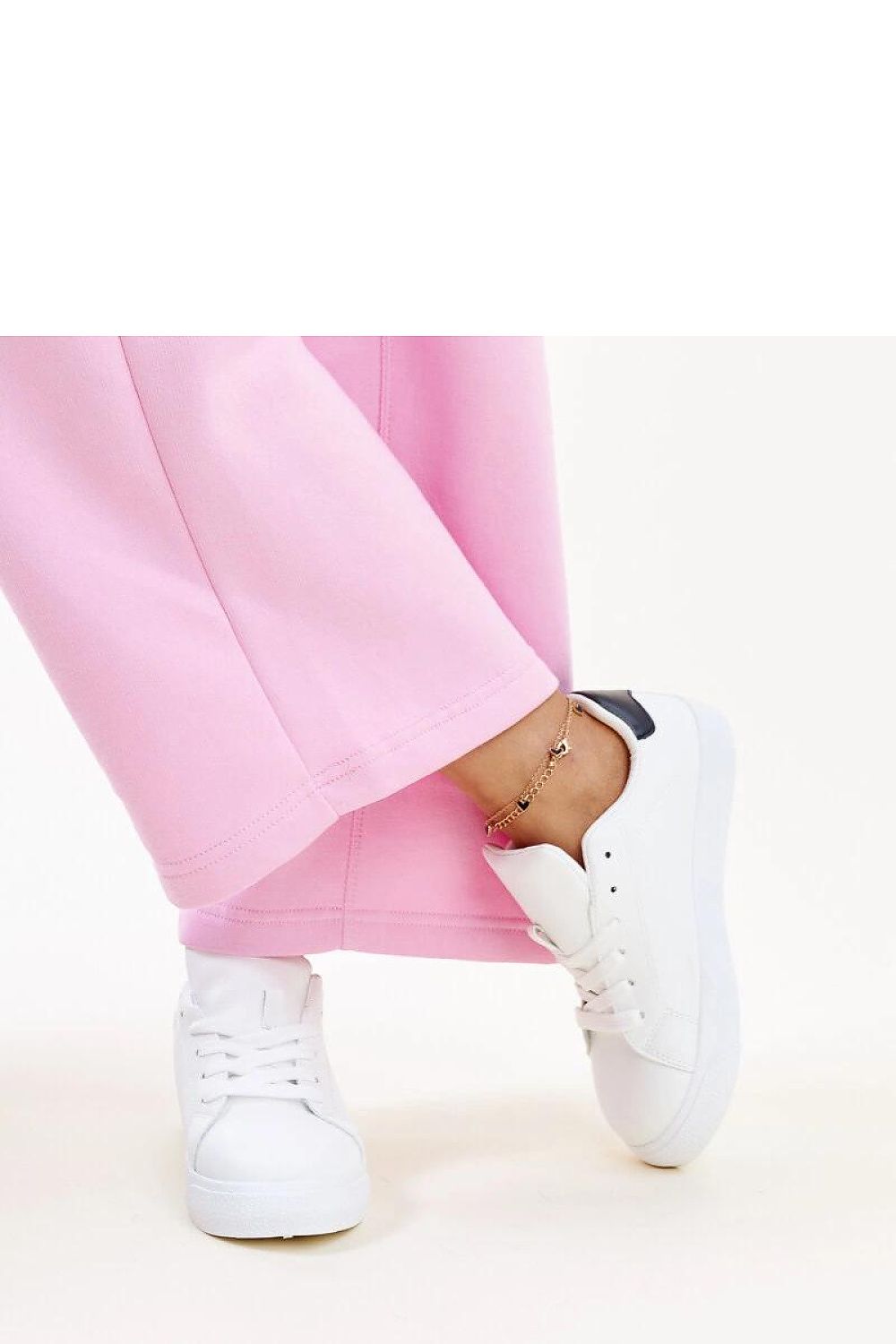 Baskets model 207285 Solea