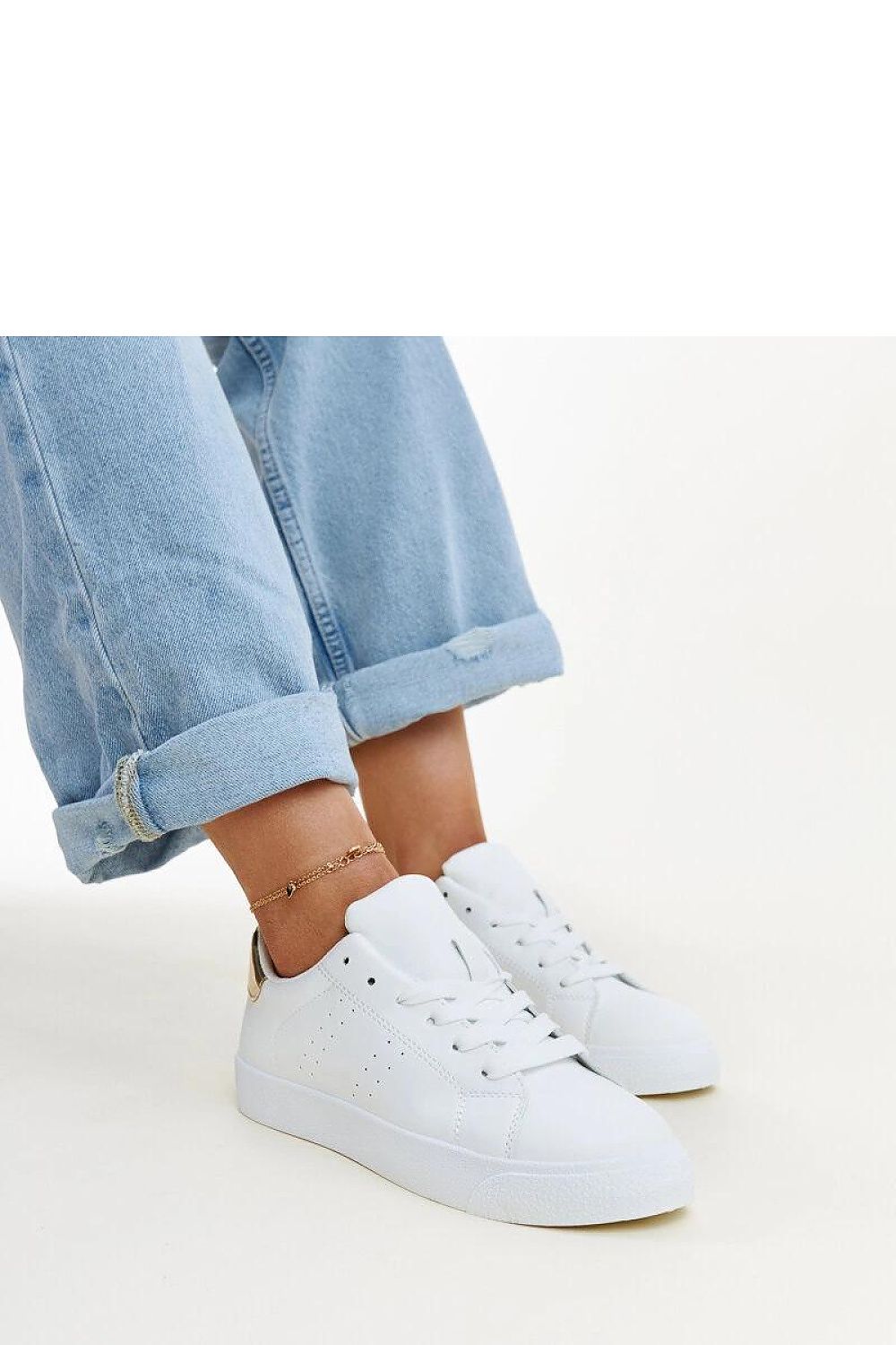 Baskets model 207288 Solea