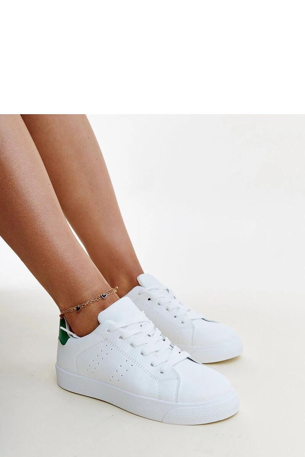 Baskets model 207289 Solea