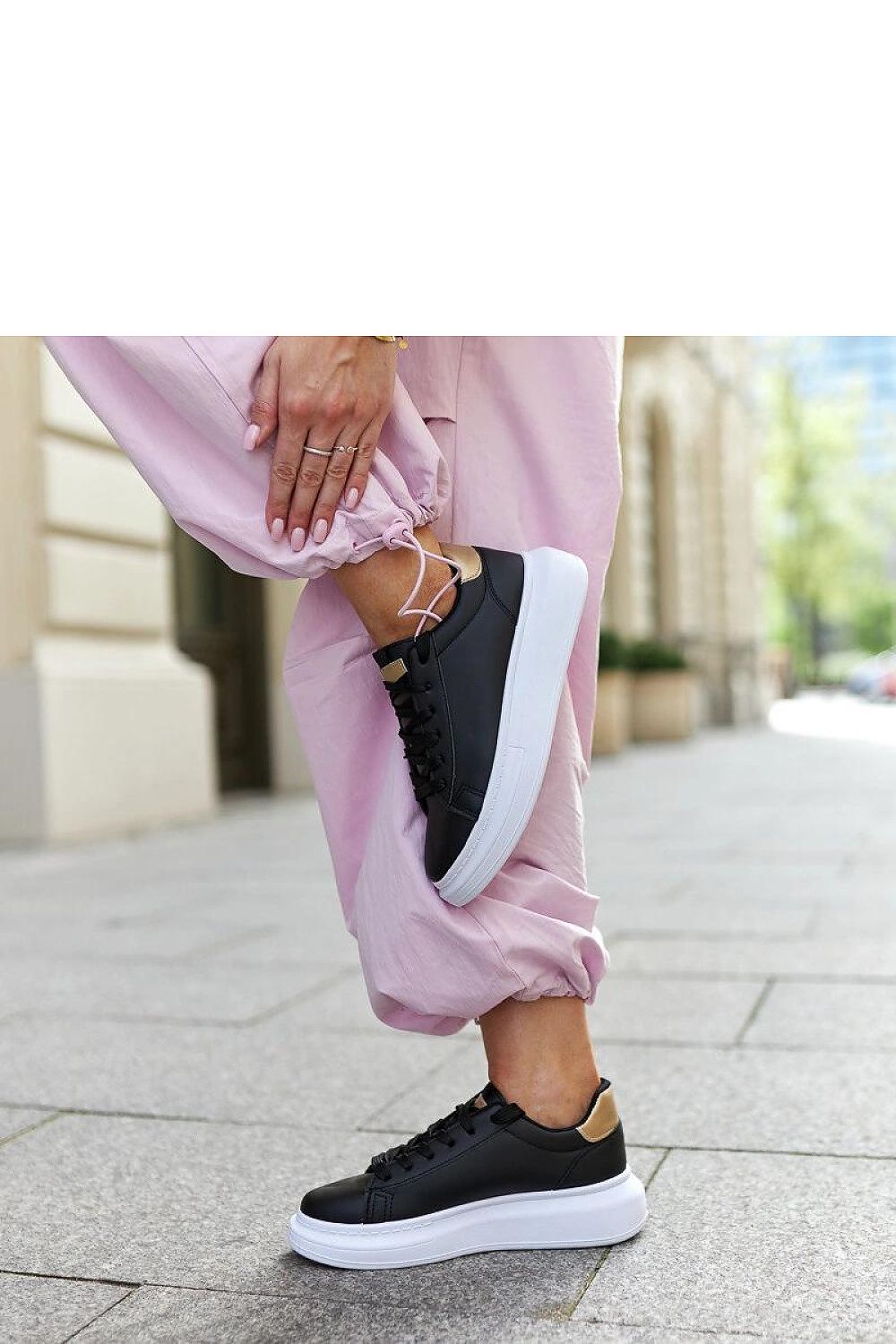 Baskets model 207293 Solea