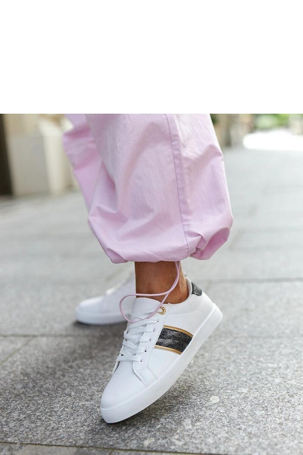 Baskets model 207302 Solea