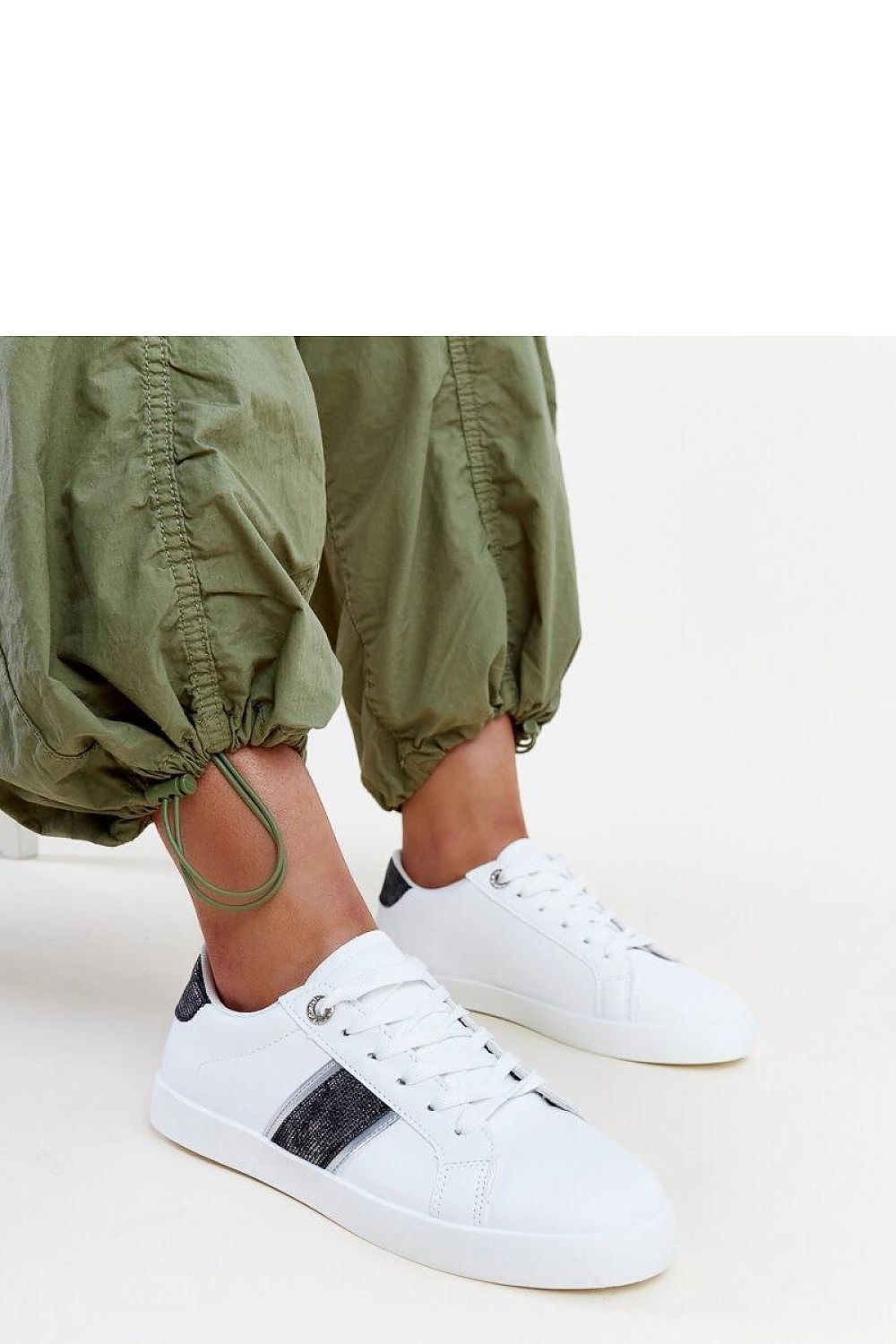 Baskets model 207303 Solea