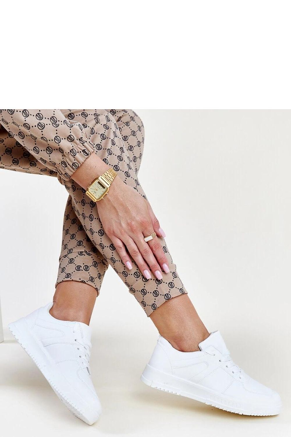 Baskets model 207309 Solea