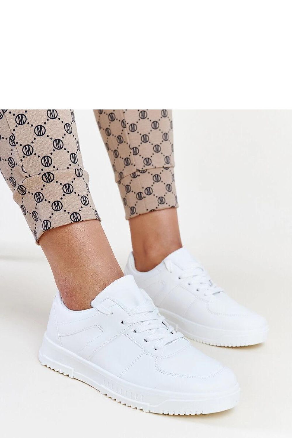 Baskets model 207309 Solea