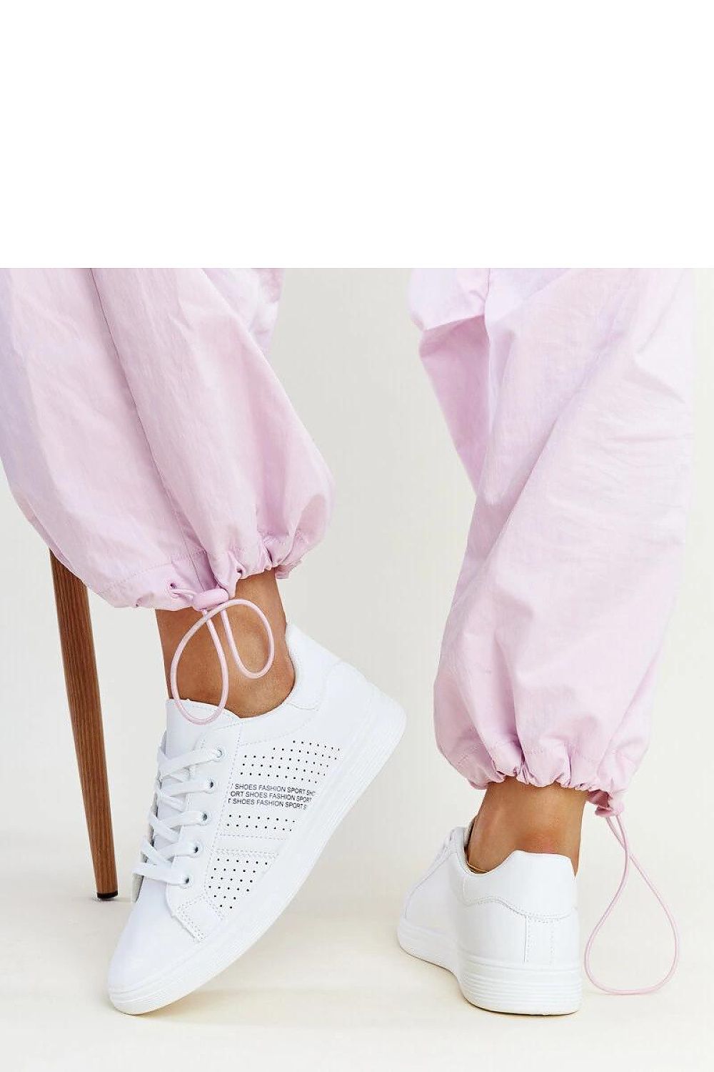 Baskets model 207310 Solea