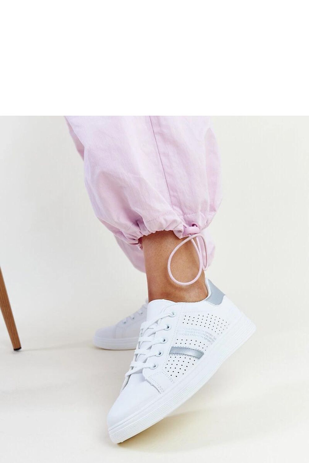 Baskets model 207312 Solea