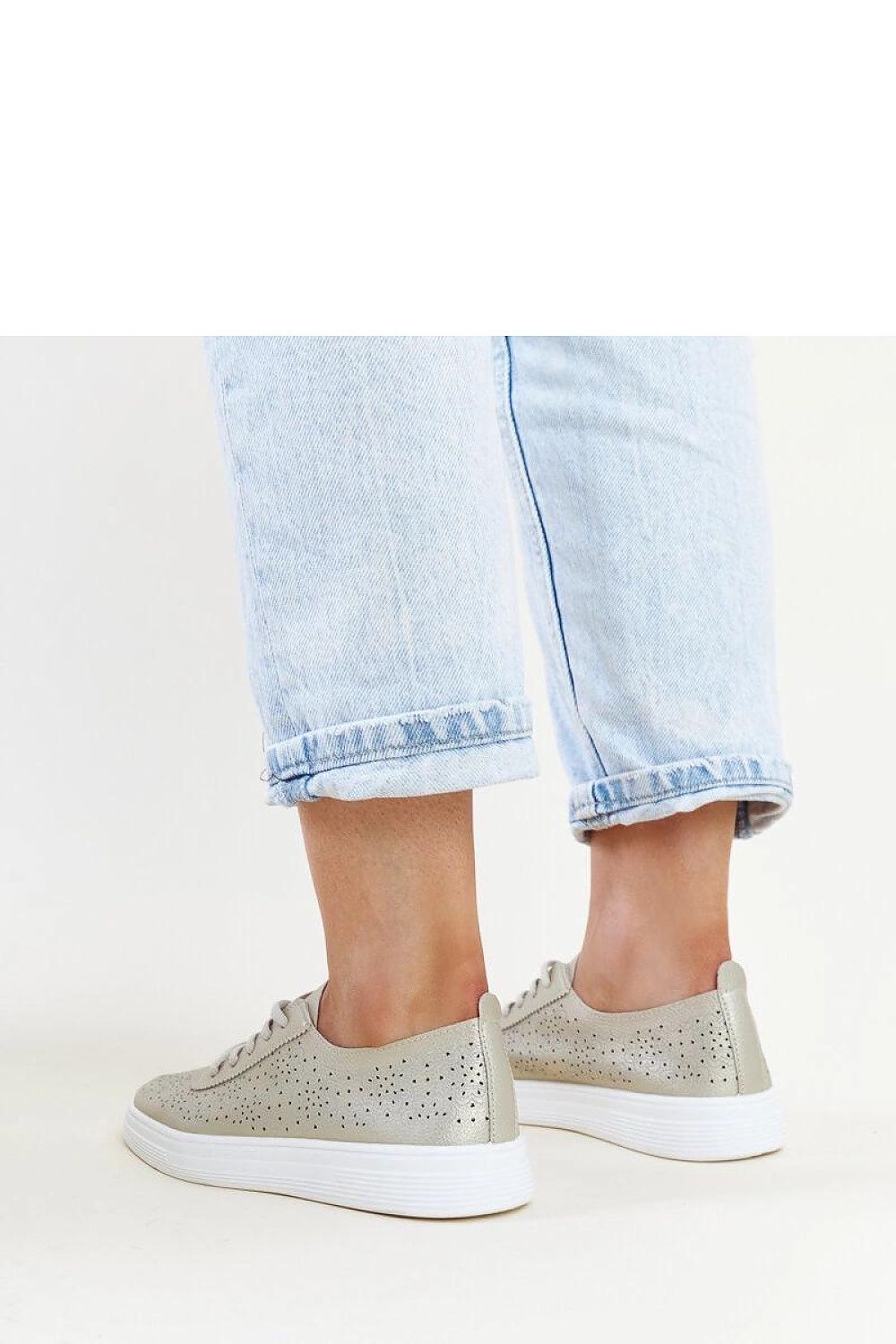 Baskets model 207319 Solea