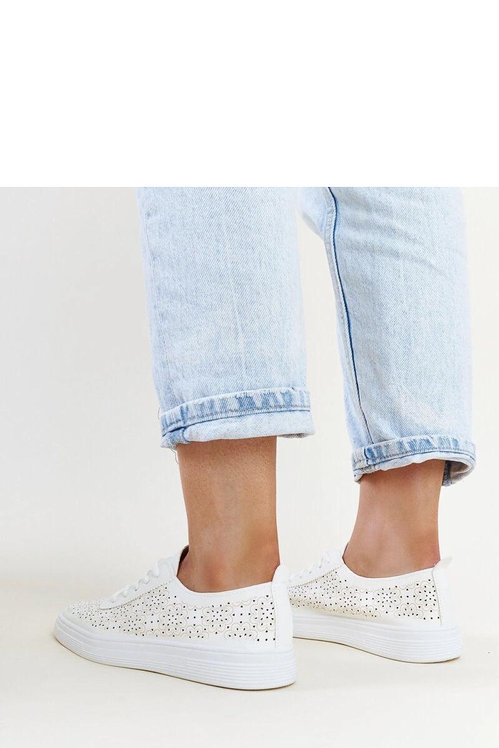 Baskets model 207320 Solea