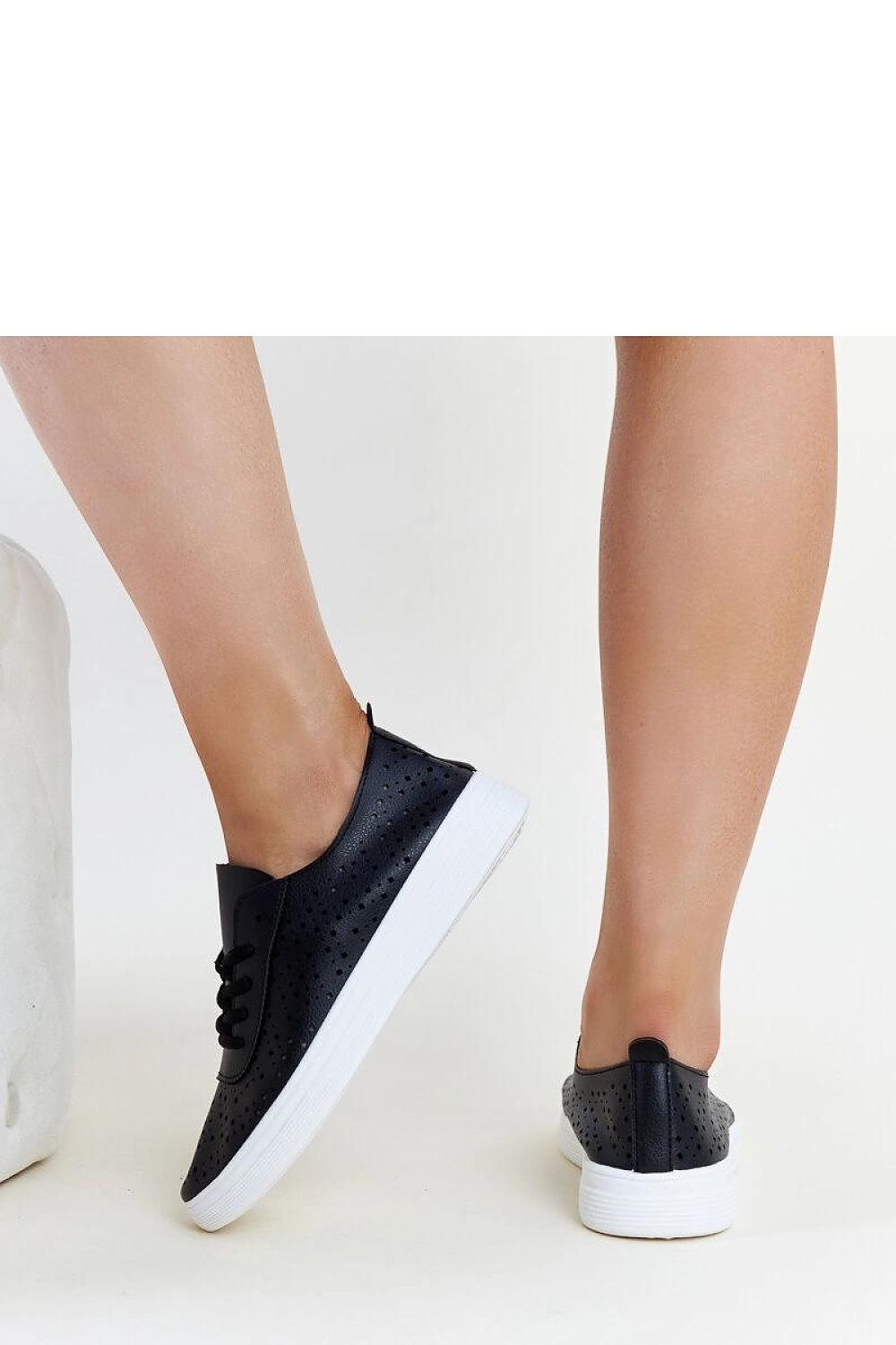 Baskets model 207323 Solea