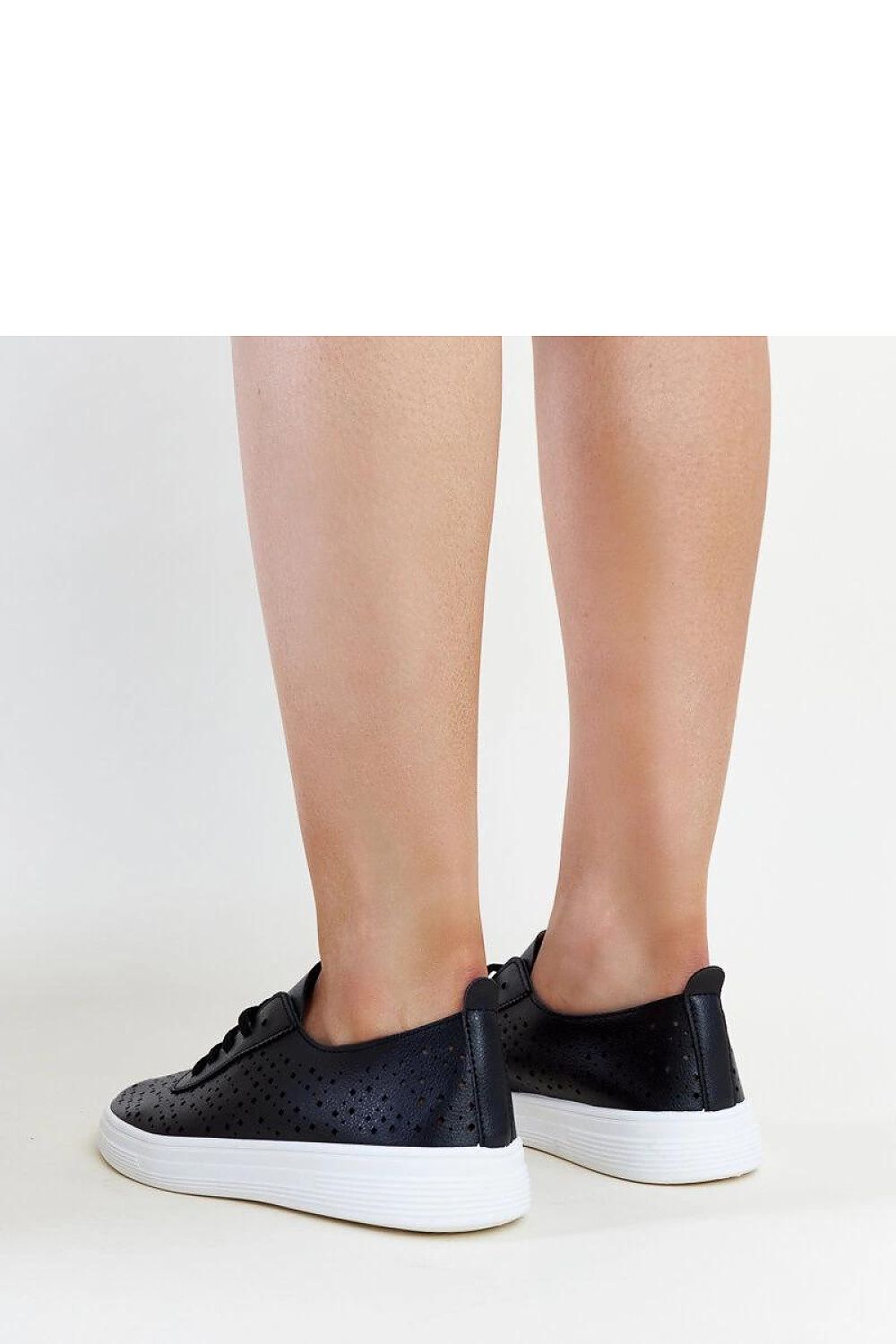 Baskets model 207323 Solea