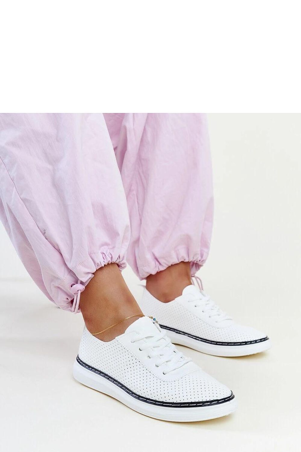 Baskets model 207328 Solea