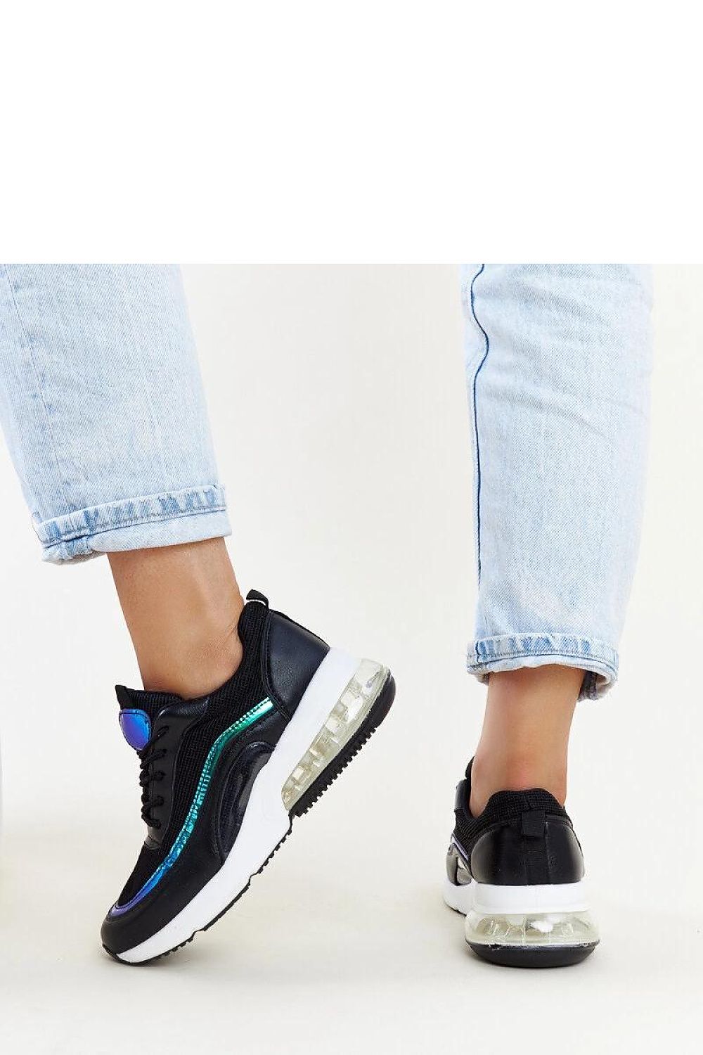 Baskets model 207335 Solea