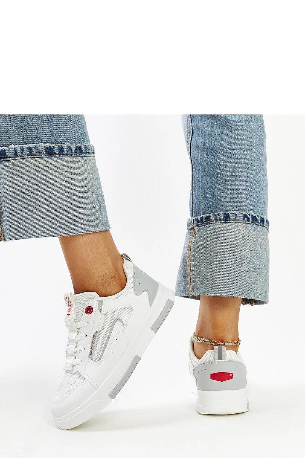 Baskets model 207352 Solea