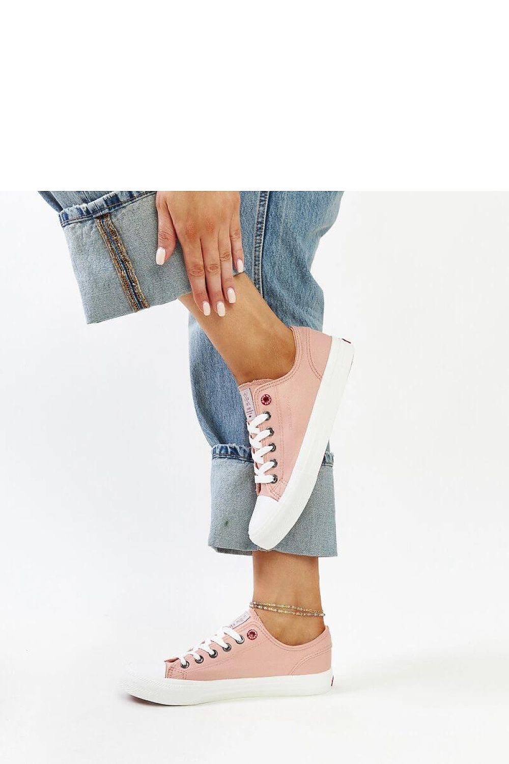 Baskets model 207357 Solea