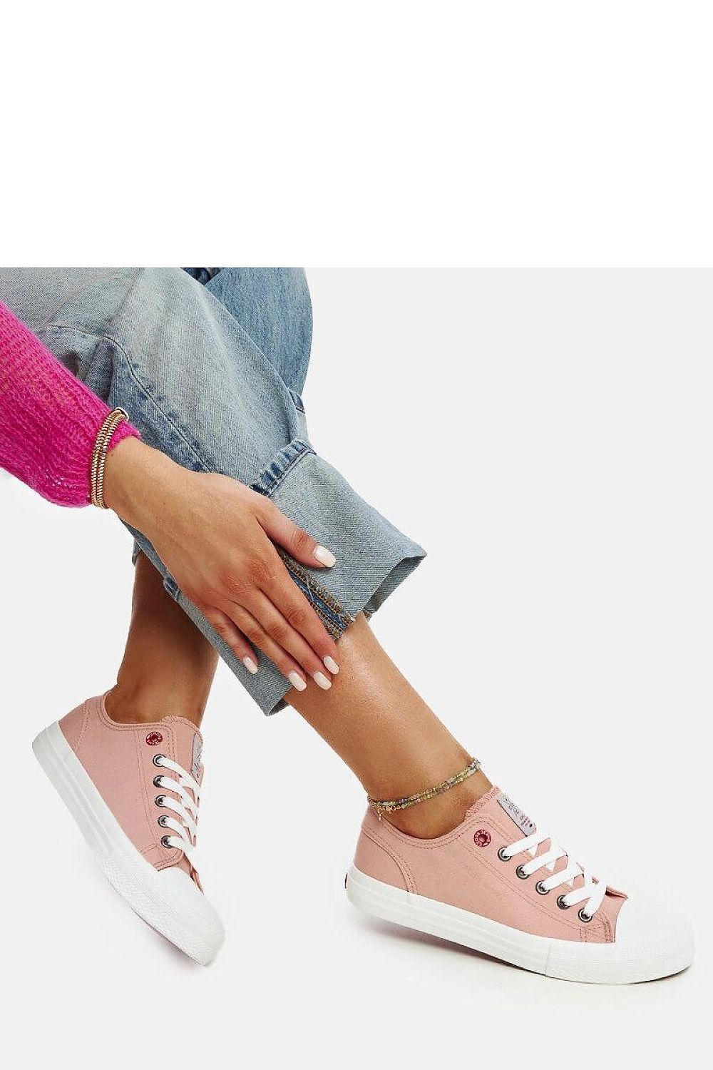 Baskets model 207357 Solea