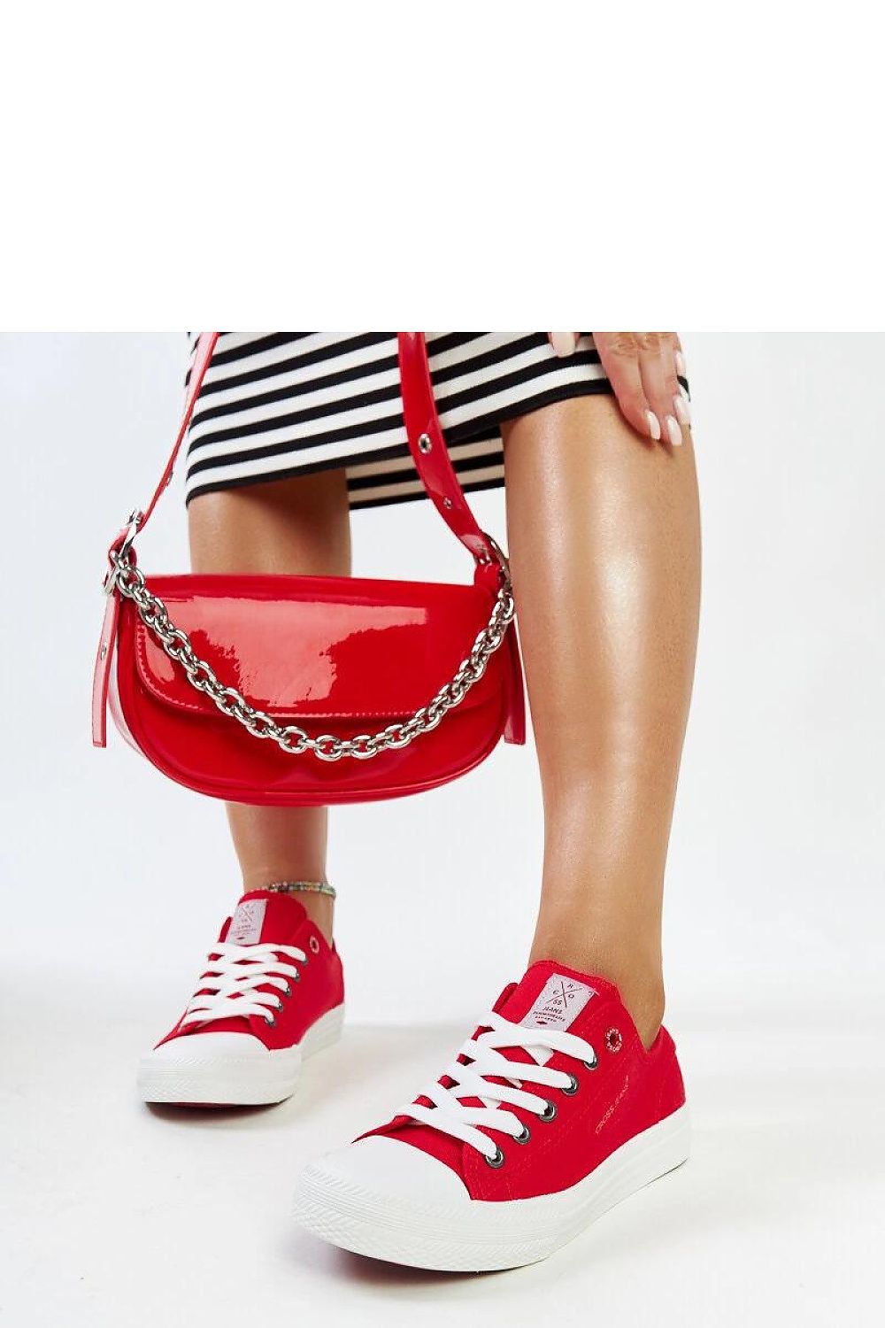 Baskets model 207359 Solea