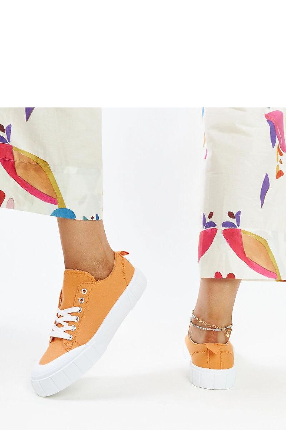 Baskets model 207372 Solea