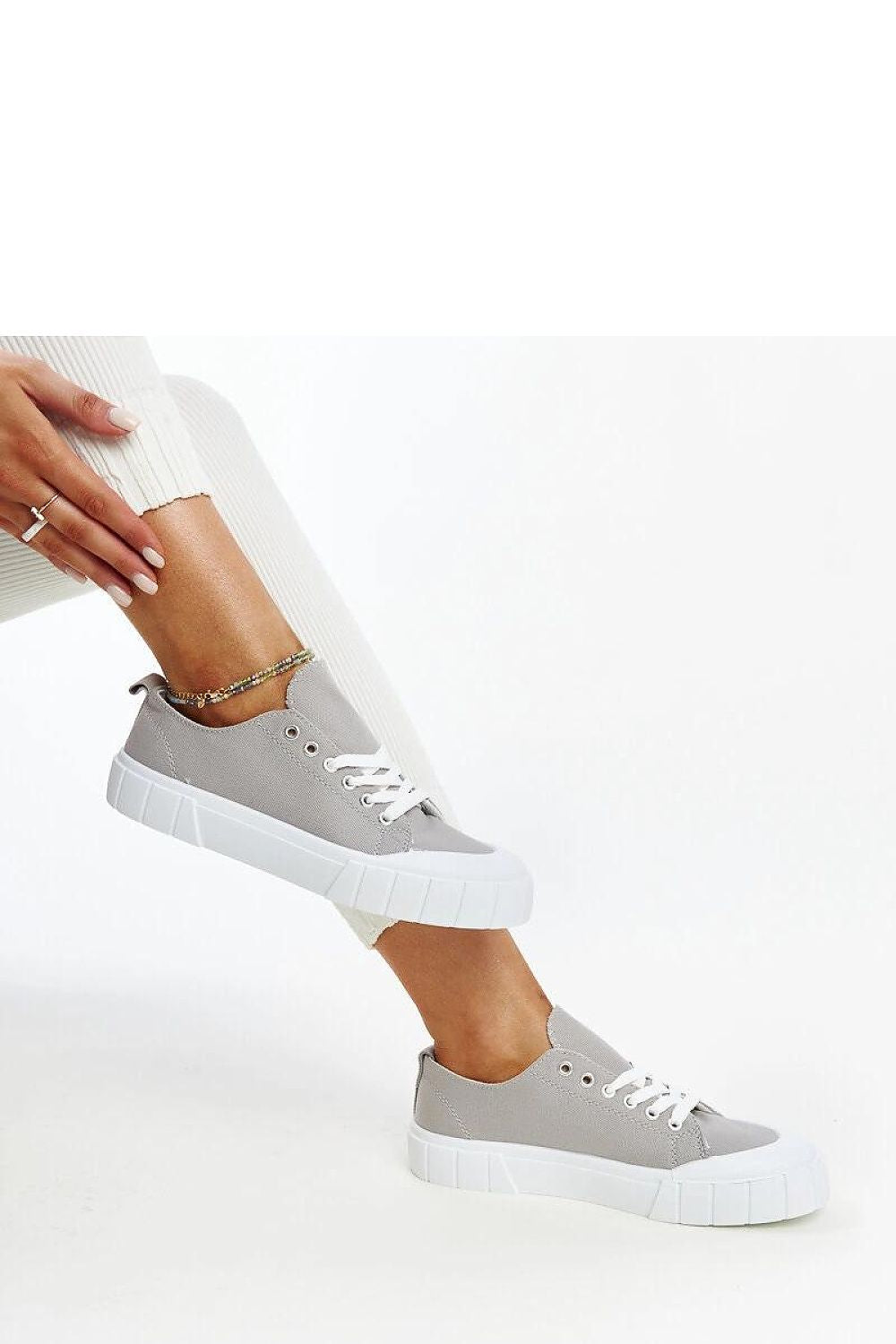 Baskets model 207374 Solea